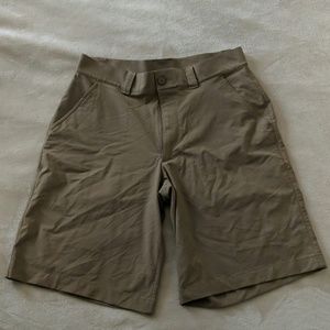 Men's Tan Under Armour shorts - Size 32